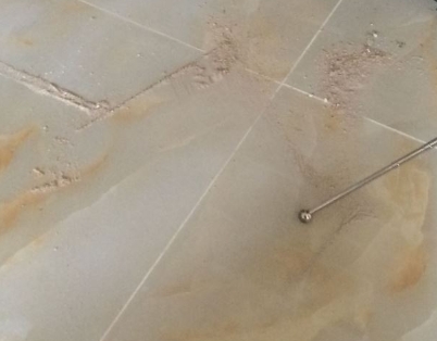 皋兰瓷砖空鼓维修公司分享粘合剂选择不当在瓷砖铺贴过程中可能导致以下问题